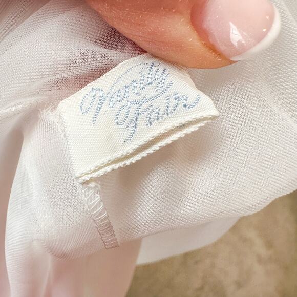 Vintage Vanity Fair White Ruffle Lace Bridal Robe & Slip Nightgown Set – XS (30) - Picture 12 of 14